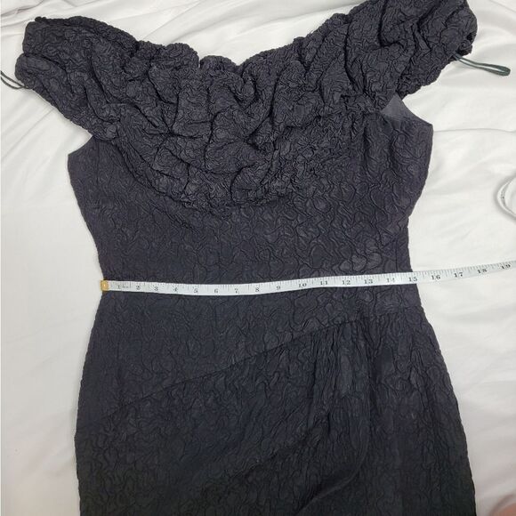 VINTAGE 80s black dress off‎ shoulder embossed gathered cocktail M - Picture 11 of 13
